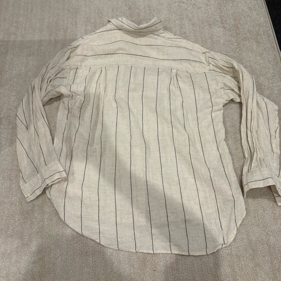 Stradivarius Linen‎ Pinstriped Button Down in Size Medium - Picture 3 of 4